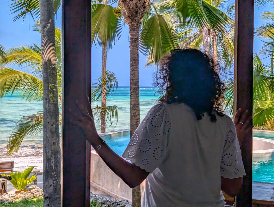 Balkon mit Meerblick – Asili House Sansibar