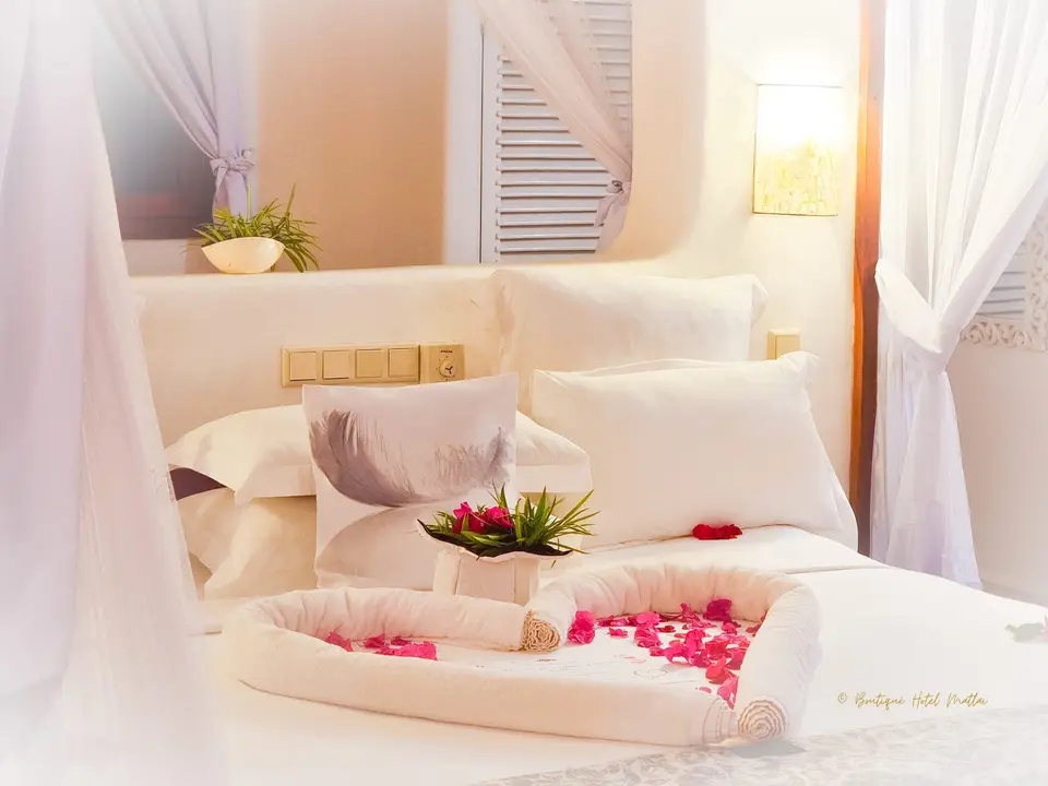 Bett von Zimmer Hewa
