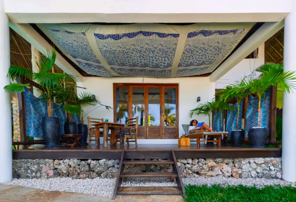 Zimmer Maji Balkon – Asili House Sansibar