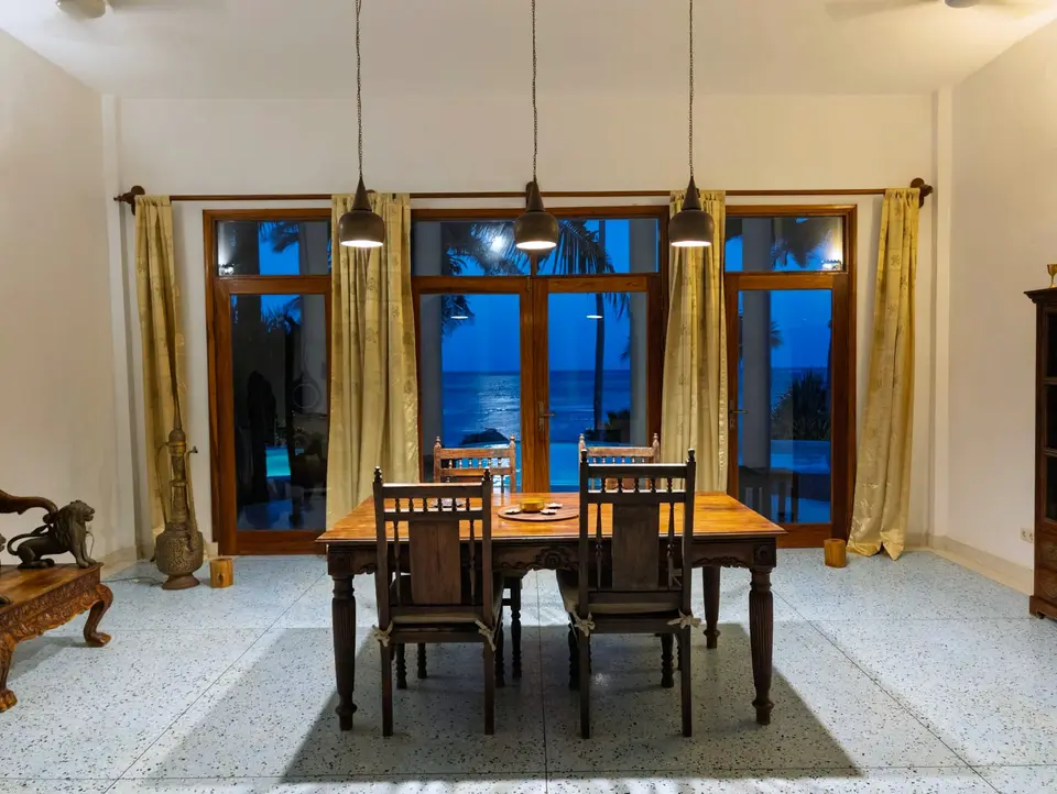 Villa Kidosho Lounge mit Mondaufgang – Boutique Hotel Matlai Sansibar
