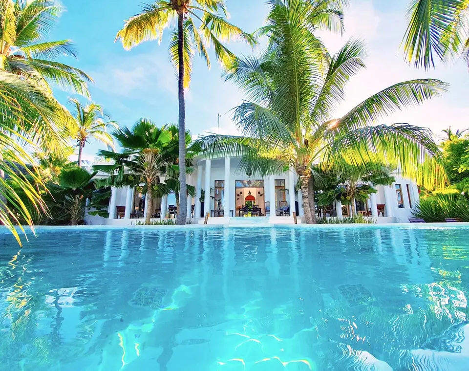Villa Kidosho | Poolblick am Nachmittag